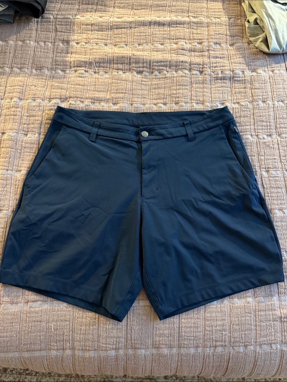 Lululemon ABC Classic Fit Shorts 7” Inseam in Navy